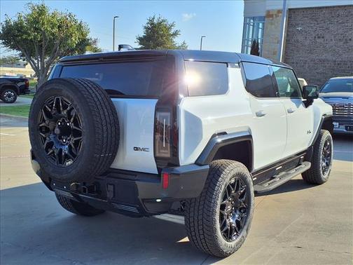 2026 GMC HUMMER EV SUV 2X