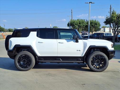 2026 GMC HUMMER EV SUV 2X