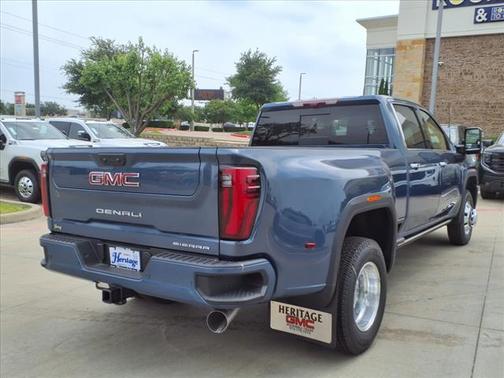 2025 GMC Sierra 3500 Denali