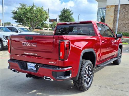 2025 GMC Sierra 1500 AT4