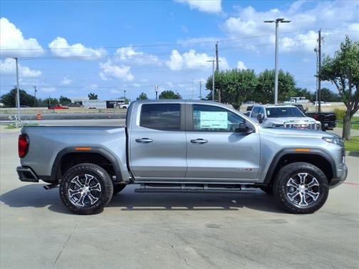 2025 GMC Canyon AT4