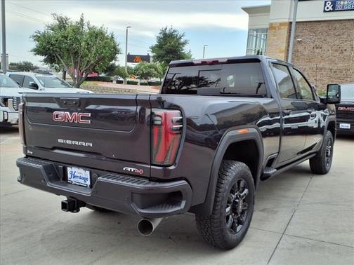 2025 GMC Sierra 2500 AT4
