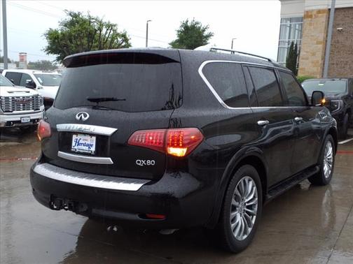 2016 INFINITI QX80 Base
