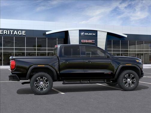 2025 GMC Canyon AT4