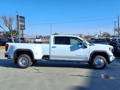 2026 GMC Sierra 3500 Denali
