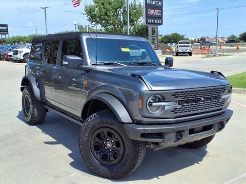 2022 Ford Bronco Base