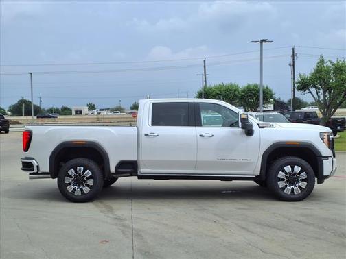 2025 GMC Sierra 2500 Denali