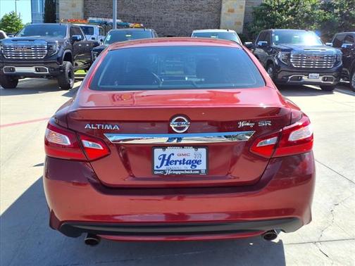 2016 Nissan Altima 2.5 SR