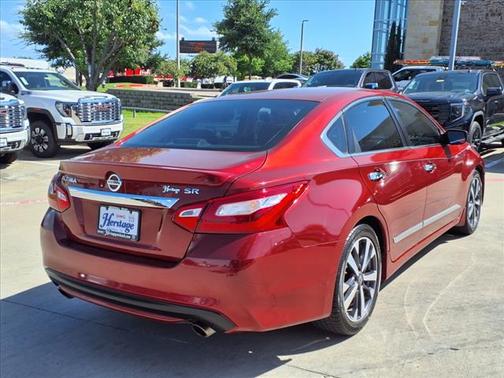 2016 Nissan Altima 2.5 SR