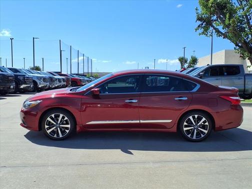 2016 Nissan Altima 2.5 SR