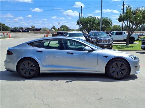 2024 Tesla Model S Base