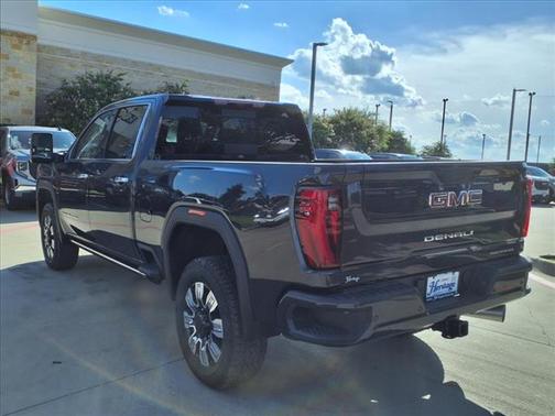 2025 GMC Sierra 2500 Denali