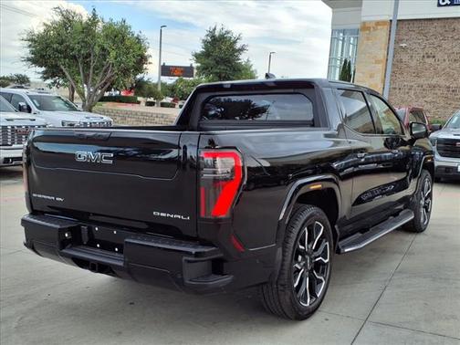2025 GMC Sierra EV Denali