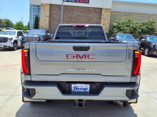 2025 GMC Sierra 3500 Denali