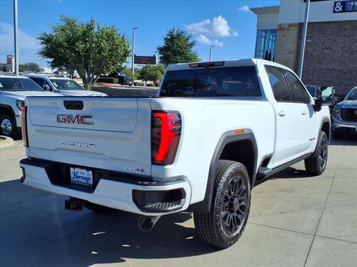 2025 GMC Sierra 2500 AT4