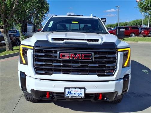 2025 GMC Sierra 2500 AT4