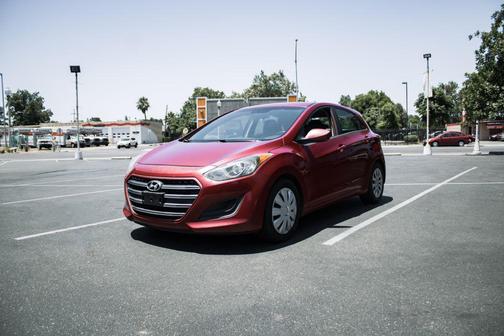 2016 Hyundai Elantra GT Base