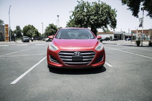 2016 Hyundai Elantra GT Base