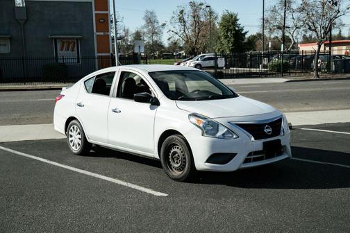 2016 Nissan Versa 1.6 S
