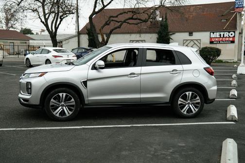 2024 Mitsubishi Outlander Sport SE