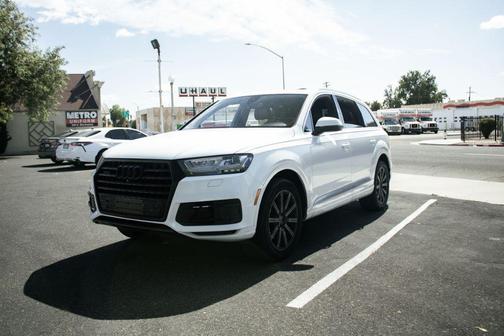 2017 Audi Q7 3.0T Premium