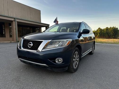 2016 Nissan Pathfinder SL