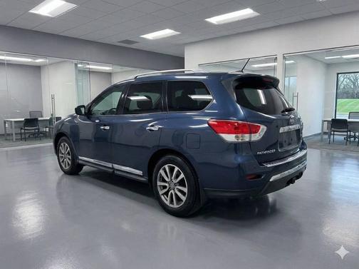 2016 Nissan Pathfinder SL