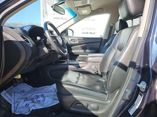 2016 Nissan Pathfinder SL