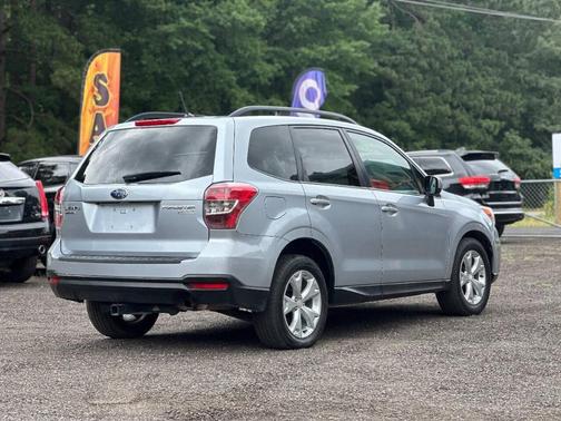 Ice Silver Metallic 2015 Subaru Forester 2.5i Premium