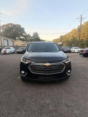 Mosaic Black Metallic 2020 Chevrolet Traverse LT Cloth