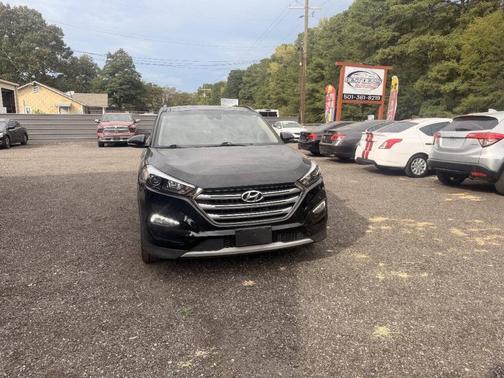 Black Noir Pearl 2018 Hyundai TUCSON Limited