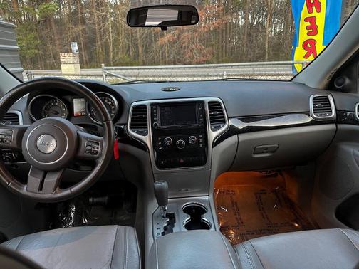 2012 Jeep Grand Cherokee Laredo