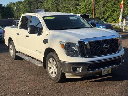 Glacier White 2017 Nissan Titan SV