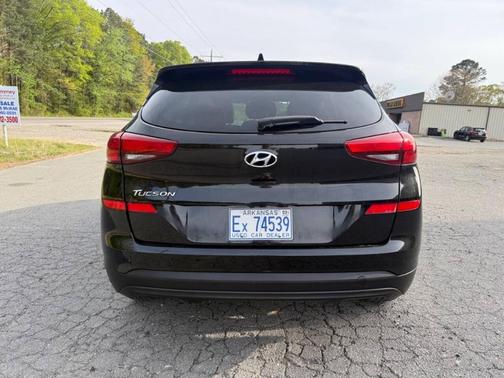 Black Noir Pearl 2019 Hyundai TUCSON SE