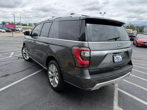 Gray 2018 Ford Expedition Platinum