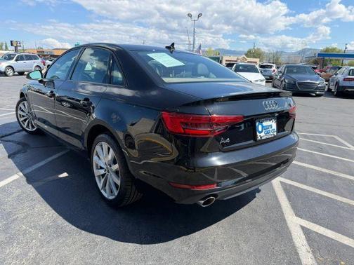 Mythos Black Metallic 2017 Audi A4 2.0T Premium