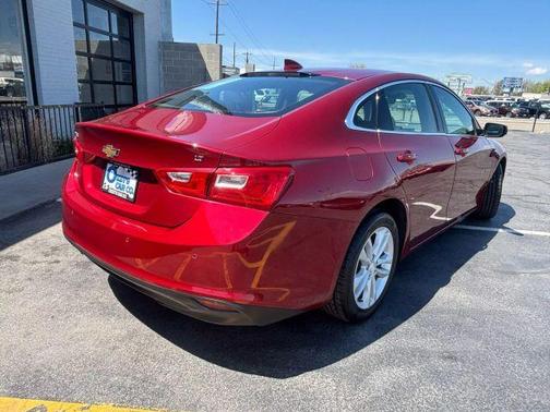 2017 Chevrolet Malibu 1LT