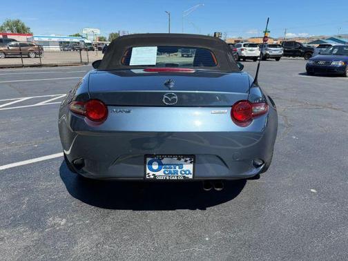 Blue Reflex 2016 Mazda MX-5 Miata Grand Touring