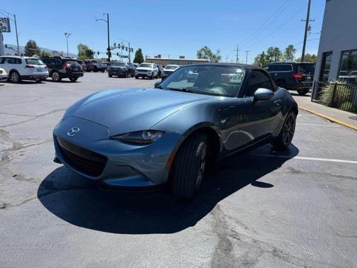 Blue Reflex 2016 Mazda MX-5 Miata Grand Touring