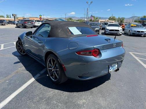 Blue Reflex 2016 Mazda MX-5 Miata Grand Touring