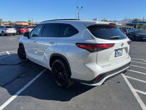 2023 Toyota Highlander XSE