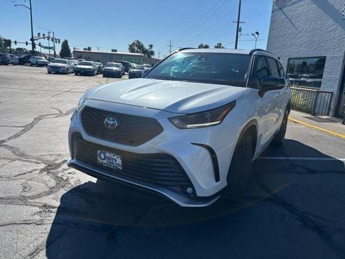 2023 Toyota Highlander XSE