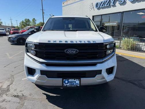 White 2025 Ford Expedition Max Platinum
