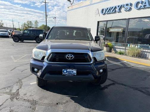Blue 2013 Toyota Tacoma 6 FT