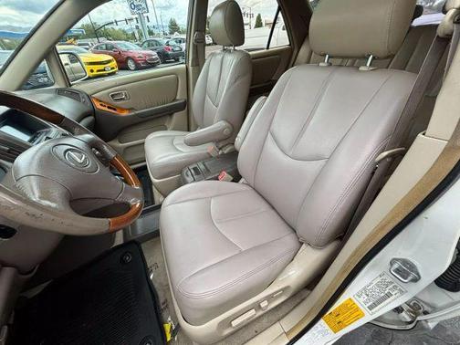 2002 Lexus RX 300 Base (A4)