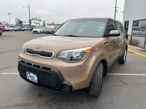 2016 Kia Soul Base