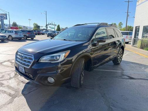 Crystal Black Silica 2016 Subaru Outback 3.6R Limited