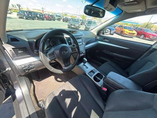 2013 Subaru Outback 2.5i Premium