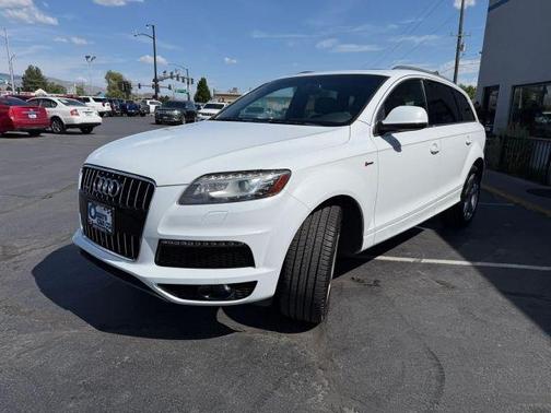 White 2015 Audi Q7 3.0T S line Prestige
