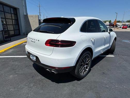 2015 Porsche Macan S